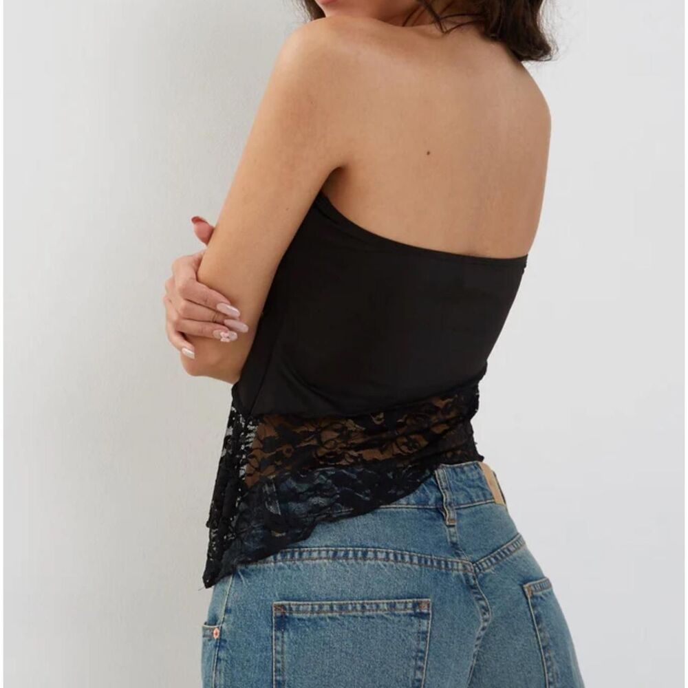 Motel Women's Black Crop-top - Picture 6 of 6